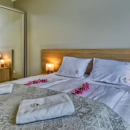 Appartamento Gorna By Royal Aparts *